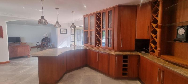 6 Bedroom Property for Sale in Outeniqua Strand Western Cape
